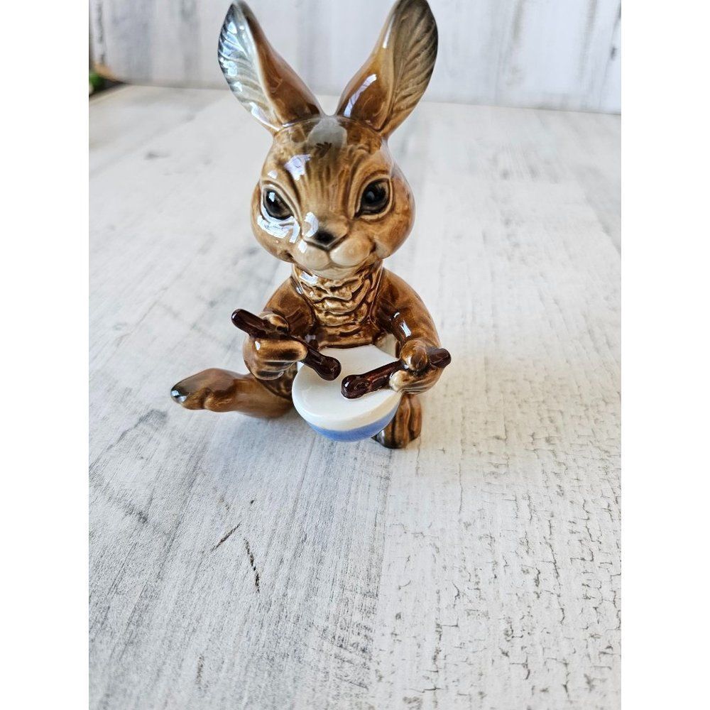 Goebel rabbit drums musical 33137 vintage ceramic statue figurine Bunny‎